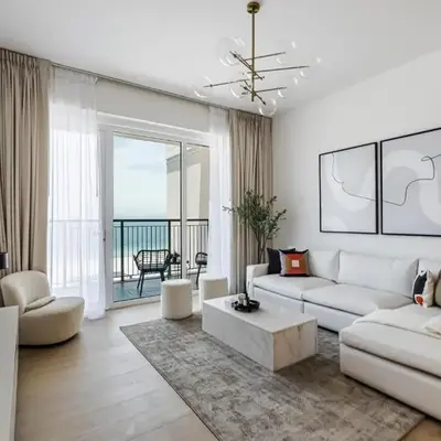 1BR in Le Pont Private Beach Access