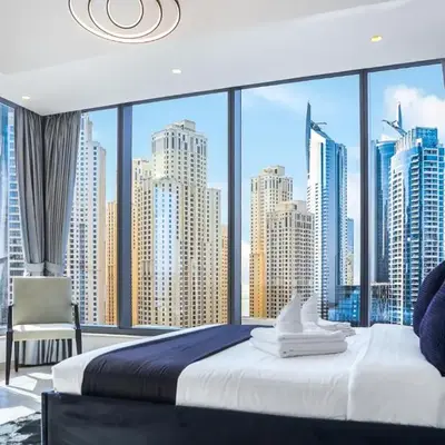 Panoramic Luxe 1BR with Breathtaking Views at Dubai Marina Near JBR - Silverene Towers