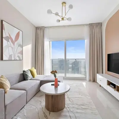 Silkhaus luxurious 1BDR in AG Tower
