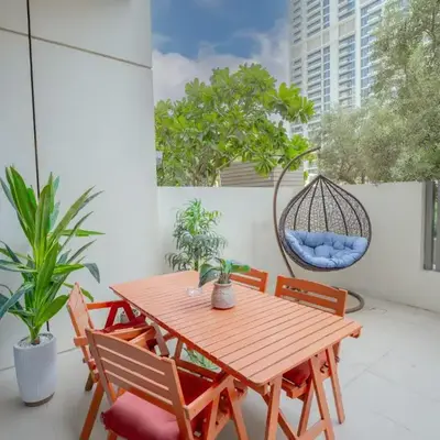 EasyGo - Exceptional 2BDR- Large Terrace-Pool Access