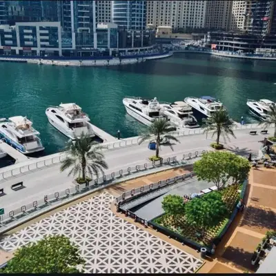 Dubai Marina larivera