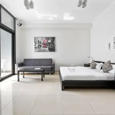 StoneTree - DEC Tower 2 Studio - Dubai Marina