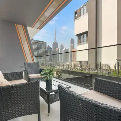 WelHome - Contemporary 1BR in Binghatti Canal & Burj Views
