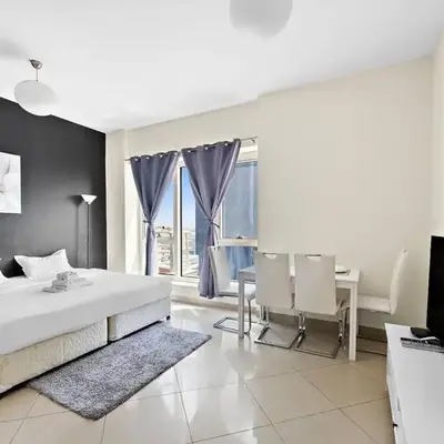 StoneTree - Cozy Fully-Furnished Studio in JLT