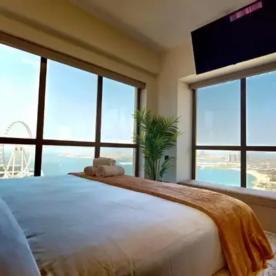 Amazing views Dubai eye & Palm