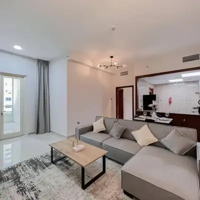 StoneTree - Modern 1 BR Apartment Near The Beach