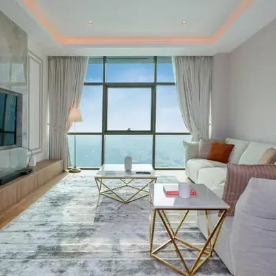 Upgraded 1BR on a high floor of Liberty House