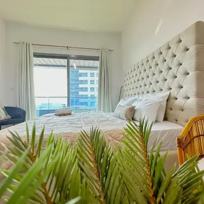 Luxury Studio w/ BoHo Design and Balcony for 4 Pax