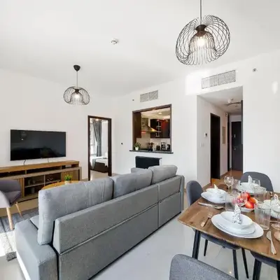 Cute 1 BR - Walk to Opera
