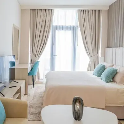 Studio with pool and private beach access on Palm Jumeirah