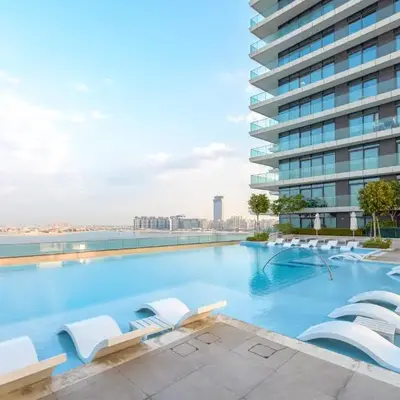 Fully Furnished - 1 BR - Palm View with Beach Access