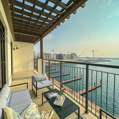 HiGuests - Family Dream Escape with Private Beach Access
