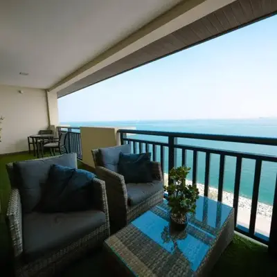 Palm Apt. with Burj al arab view