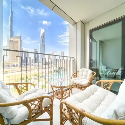 Downtown - 2BR Apartment with Burj Khalifa View