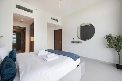 Gallery image of Scenic City View 1BR with Balcony in Dubai