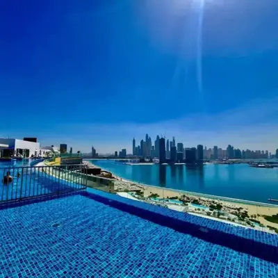 Seven Palm Studio with Rooftop Infinity Pool