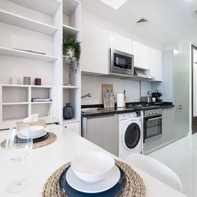 Dubai Sleek & Cozy Space