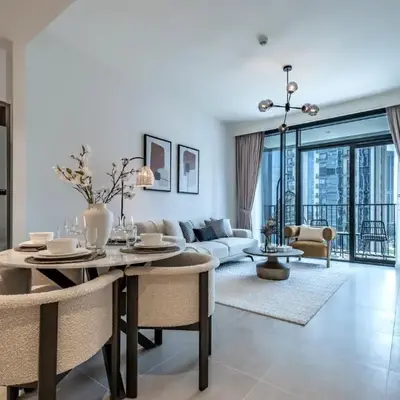 Beautiful 1BR in Creek Edge Tower 2
