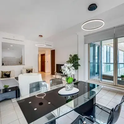 Breathtaking Marina view apartment in Al Murjan
