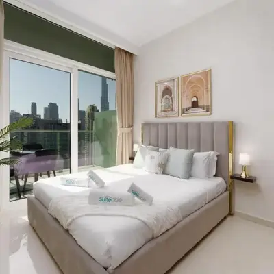 Contemporary Apartment with Burj Khalifa View