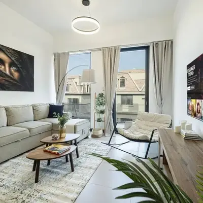 Large 1BR in JVC Sleeps 4 Rooftop