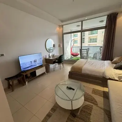 Modern Studio Apartment in Dubai Marina