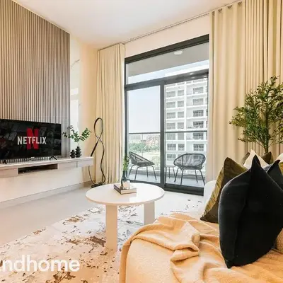 2ndHome - Laya Heights