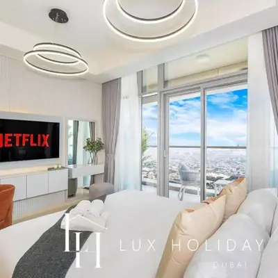 LUX The Aykon Suite