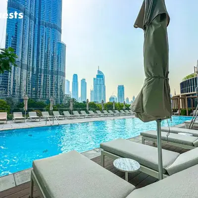 HiGuests - Sky-High Experience Luxe Living on the 24th Floor