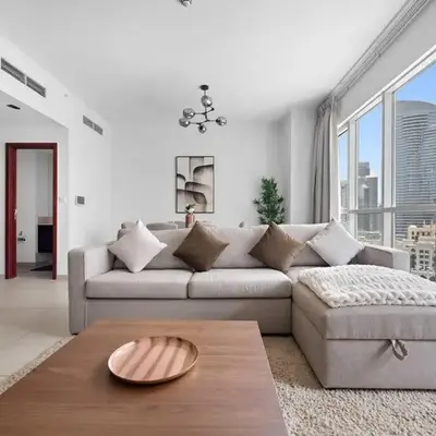 Spacious 1 BR Apartment Near