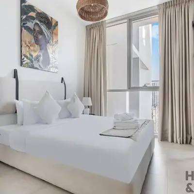 Elegant 1BR In Collective