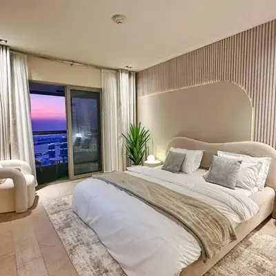 Breathtaking 2BR with Full SeaView