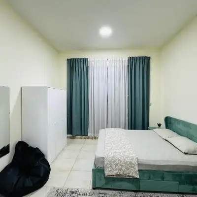 Bright Spacious Apartment in Dubai Sports City