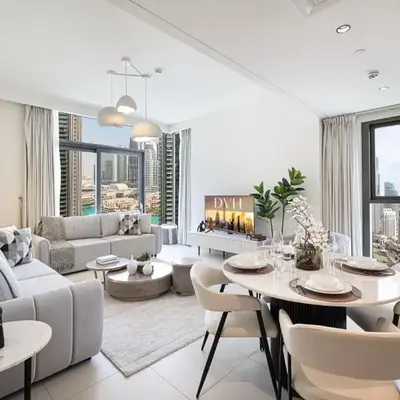 High-Rise Chic