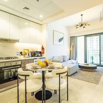Chic 2BR with Partial Burj Khalifa View