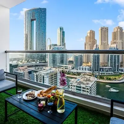 Elite Waterfront 3BR Haven - Marina and Sea Views!