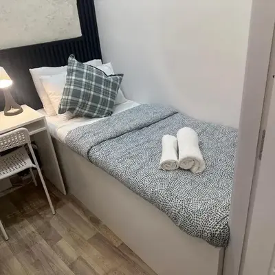 Wanderlust Partiton Room in Tecom Near Internet City Metro