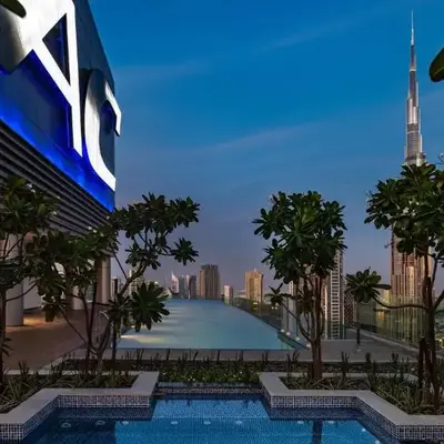 Luxury Apartments at Paramount Midtown by Dale Lee