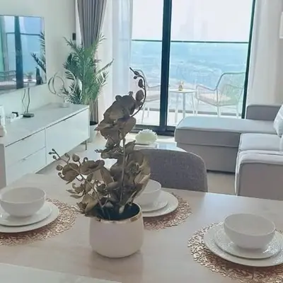 Bright & Cozy 1br Jvc Balcony Free Parking