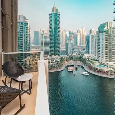 Prime Retreats - steps to Grosvenor Hotel Marina