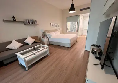 Gallery image of Luxury Studio Walk to West Beach in Dubai