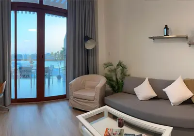 Gallery image of Luxury Studio Walk to West Beach in Dubai