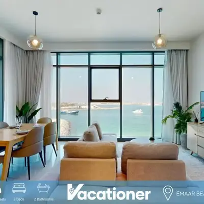 Beach Vista - Luxurious Two Bedroom with Sea View