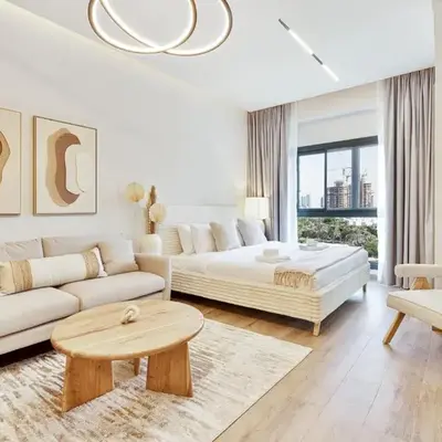 Modern Studio with Pool