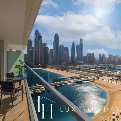 LUX The Marina Vista Beachfront Suite 4