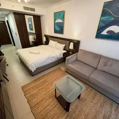 Stunning Apartment - High Floor - Canal View