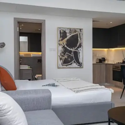 Spacious and Modern Studio -Great Facilities