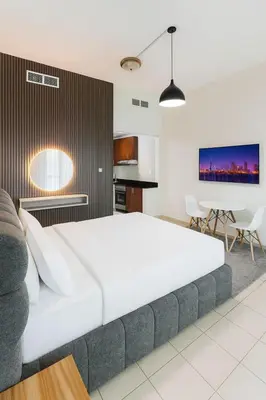 Gallery image of High-Floor Studio with Stunning Lake View in Dubai Marina in Dubai