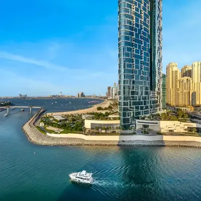 Brand New! Dubai Eye & JBR Beach Panorama!