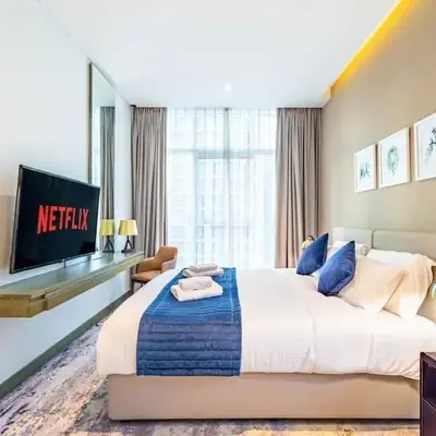 Spacious Studio with Pool - Canal & Burj Views